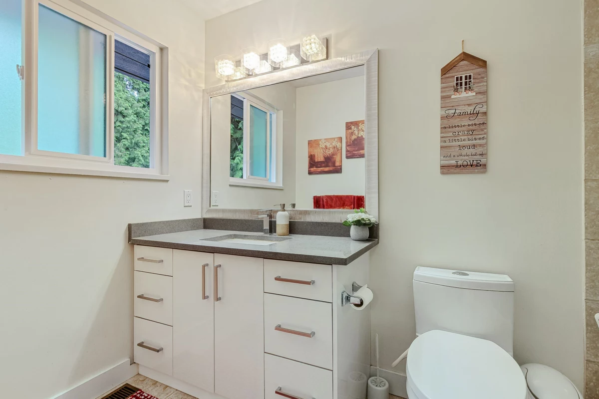 Mudroom Photo of 11799 Lyon Road, Delta, BC