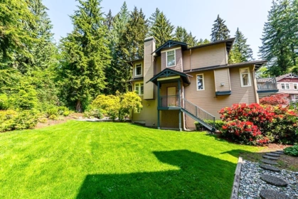 1190 Strathaven Drive, North Vancouver, BC