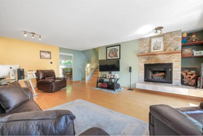 8849 Larkfield Drive, Burnaby, BC, Burnaby — Townhouse for sale