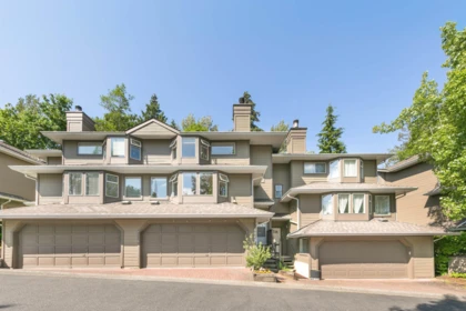 8849 Larkfield Drive, Burnaby, BC, Burnaby — Townhouse for sale