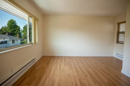 Powder Room Photo of 1469 Merklin Street, White Rock, BC