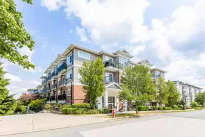 304 6480 195a Street, Surrey, BC, Surrey — Apartment/Condo for sale