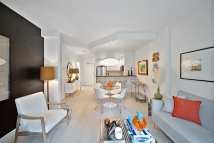 104 1688 Robson Street, Vancouver, BC, Vancouver — Apartment/Condo for sale