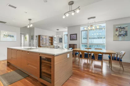302 6080 Iona Drive, Vancouver, BC, Vancouver — Apartment/Condo for sale