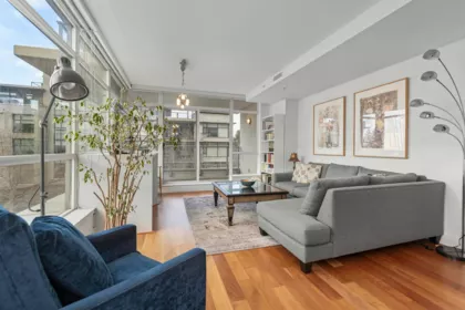 302 6080 Iona Drive, Vancouver, BC, Vancouver — Apartment/Condo for sale