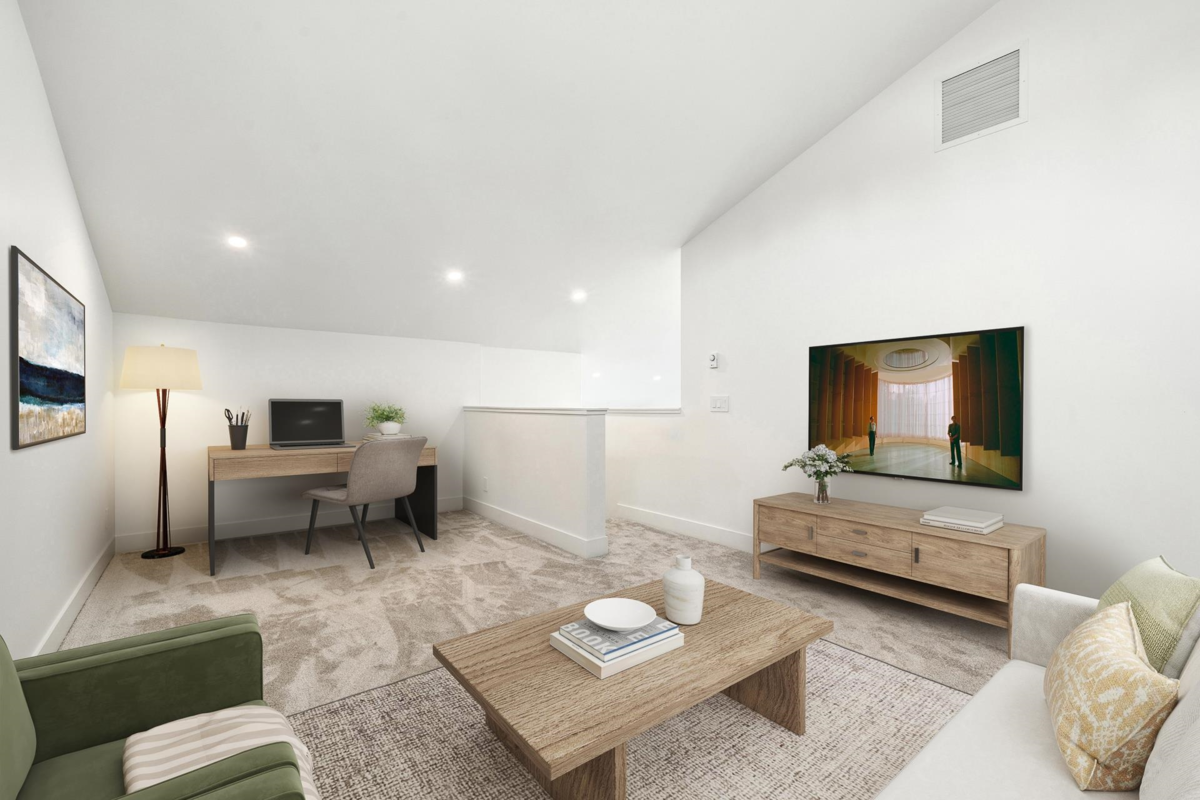 Walk-In Closet Photo of 7 5522 Mccourt Road, Sechelt, BC