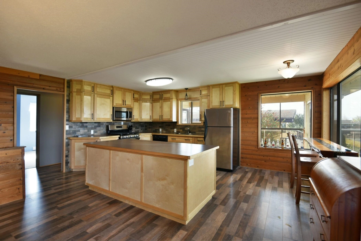 Exterior Front Photo of 4926 Arbutus Road, Sechelt, BC