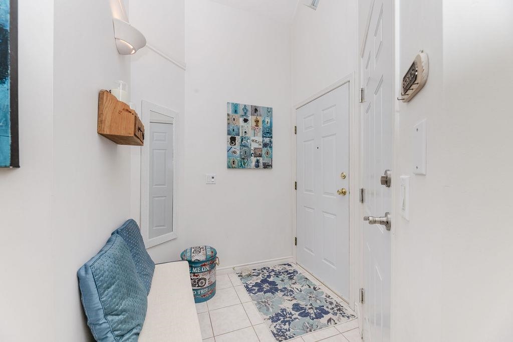 Family Room Photo of 4 5740 Marine Way, Sechelt, BC