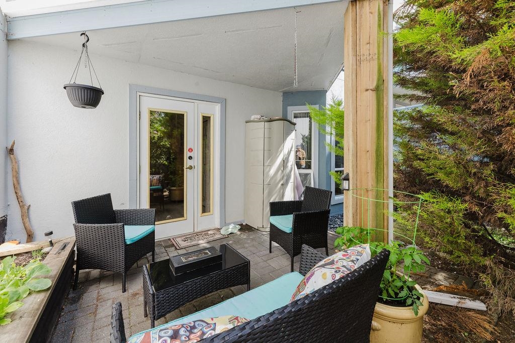 Powder Room Photo of 4 5740 Marine Way, Sechelt, BC