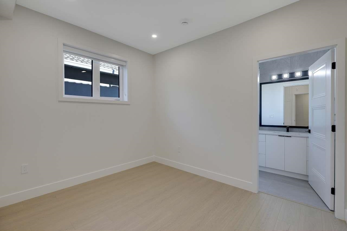 Basement Recreation Room Photo of 2 3251 E 44 Avenue, Vancouver, BC