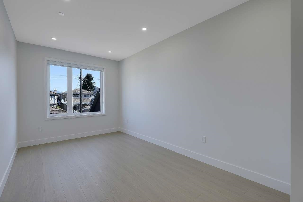 Office / Den Photo of 2 3251 E 44 Avenue, Vancouver, BC