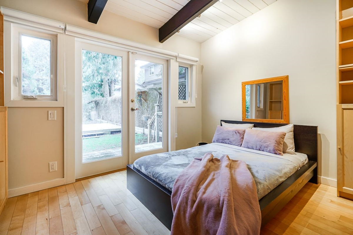 Basement Recreation Room Photo of 14352 110 Avenue Avenue, Surrey, BC