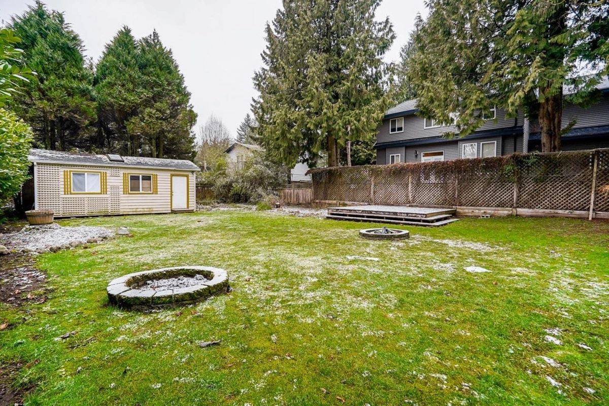 Front Yard Photo of 14352 110 Avenue Avenue, Surrey, BC