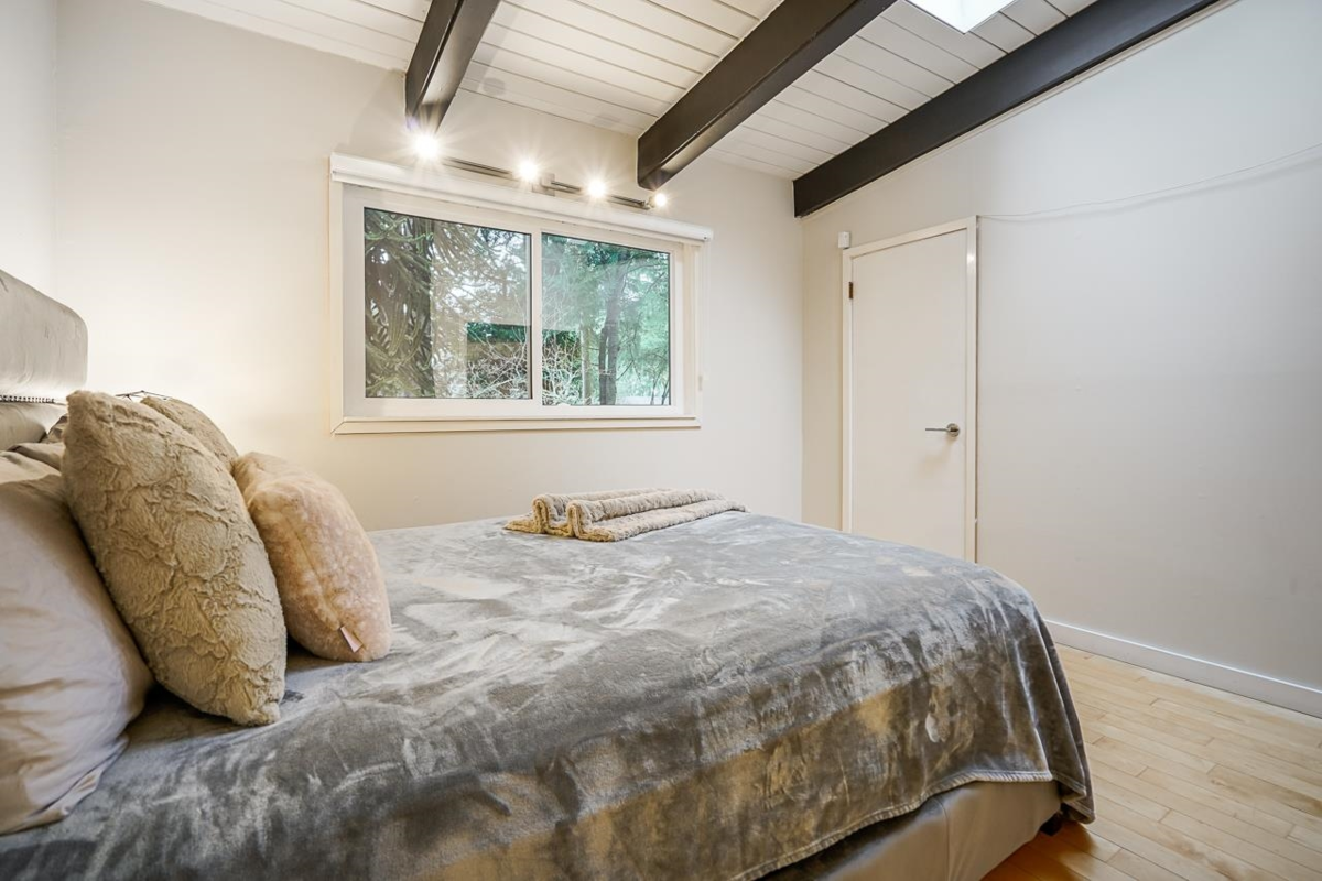 Loft / Bonus Room Photo of 14352 110 Avenue Avenue, Surrey, BC