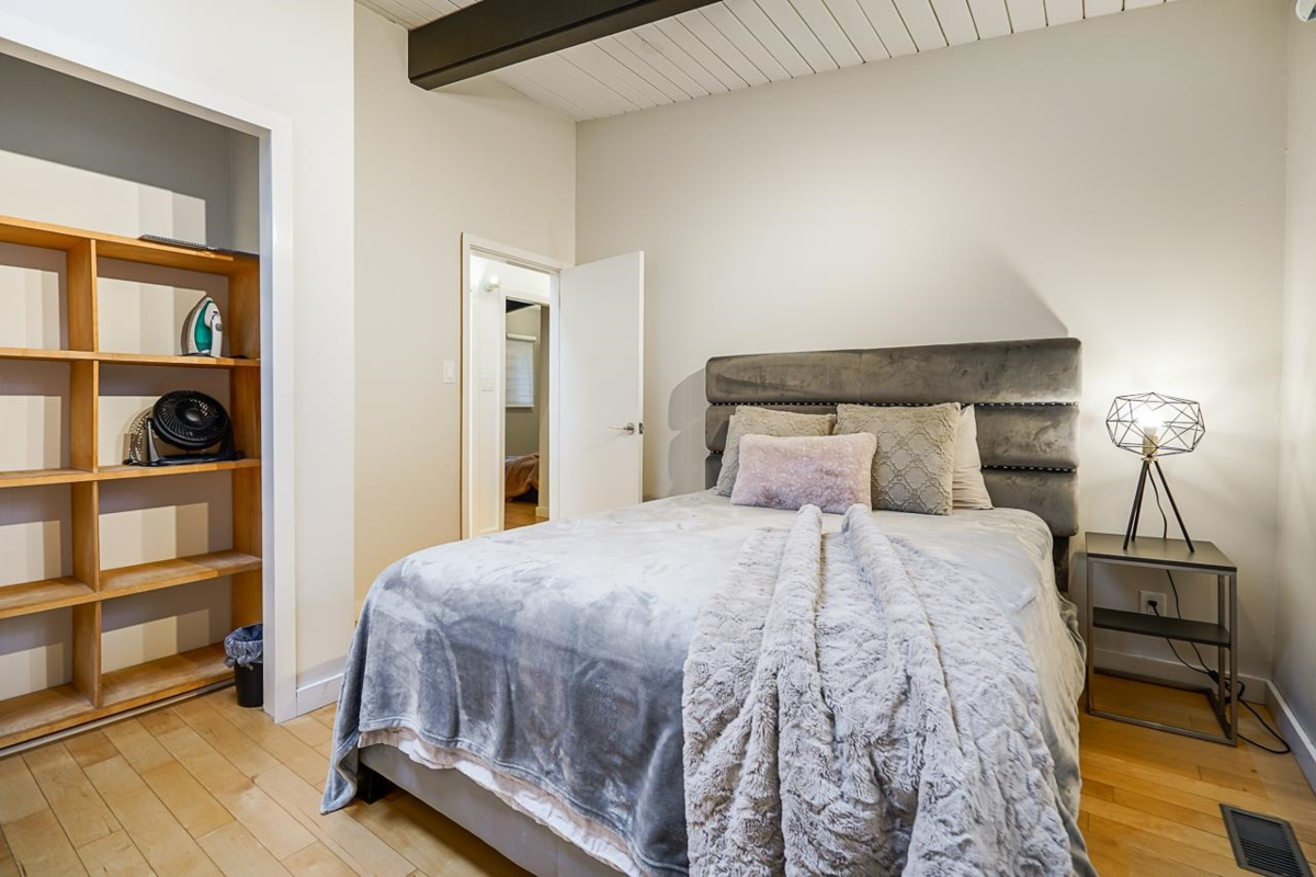 Office / Den Photo of 14352 110 Avenue Avenue, Surrey, BC