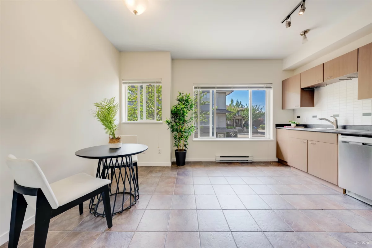 Walk-In Closet Photo of 15 18701 66 Avenue, Surrey, BC