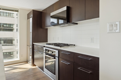 713 7988 Ackroyd Road, Richmond, BC, Richmond — Apartment/Condo for sale