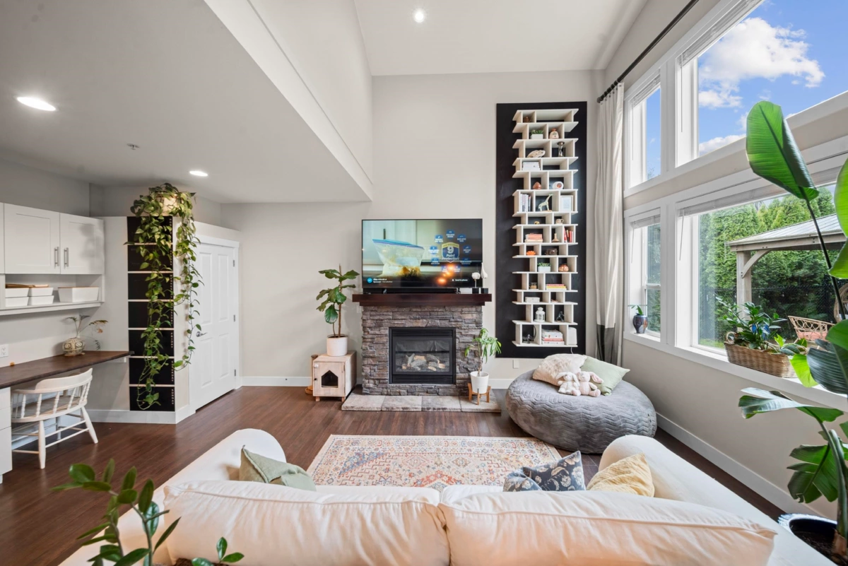 Breakfast Nook Photo of 13851 232 Street, Maple Ridge, BC