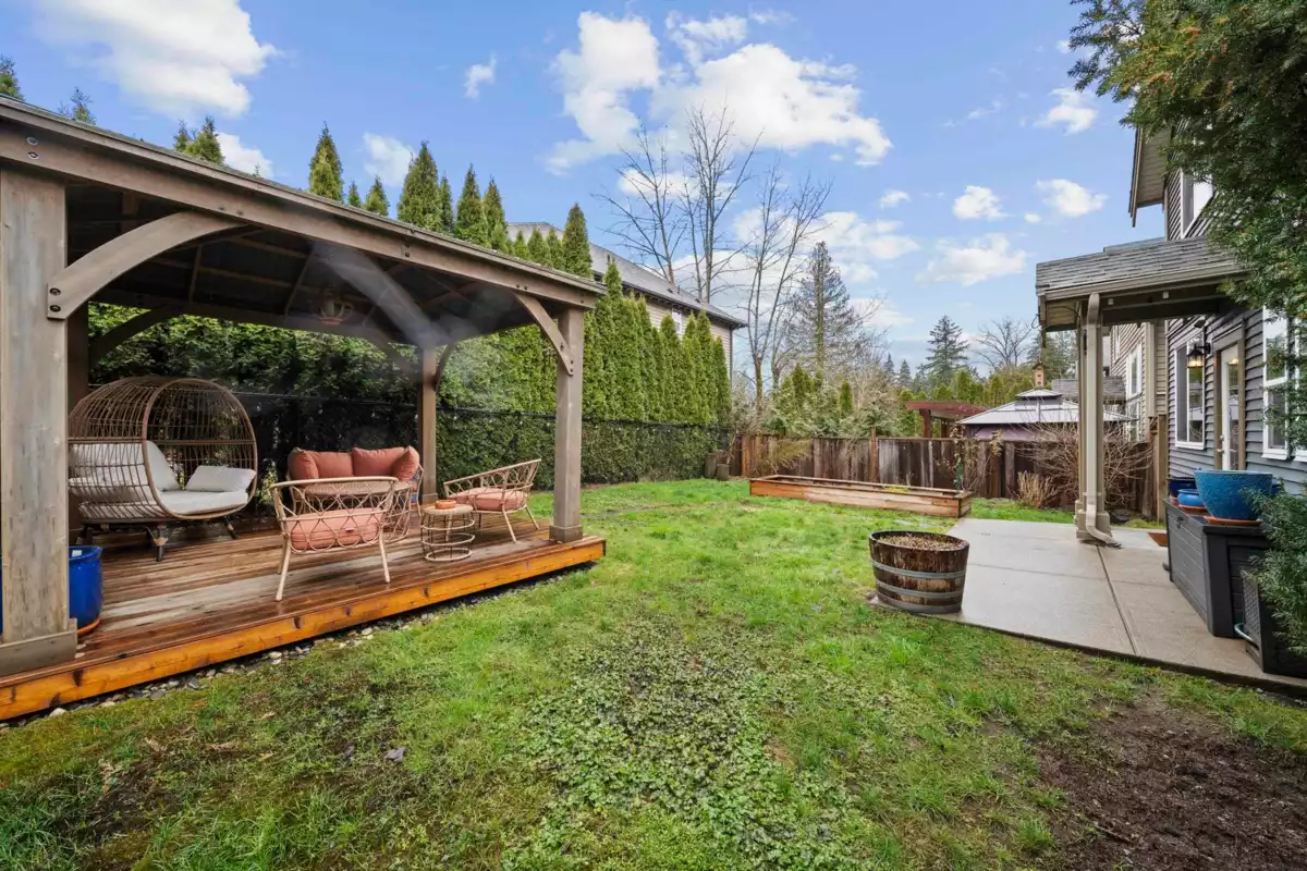 Garden / Landscaping Photo of 13851 232 Street, Maple Ridge, BC