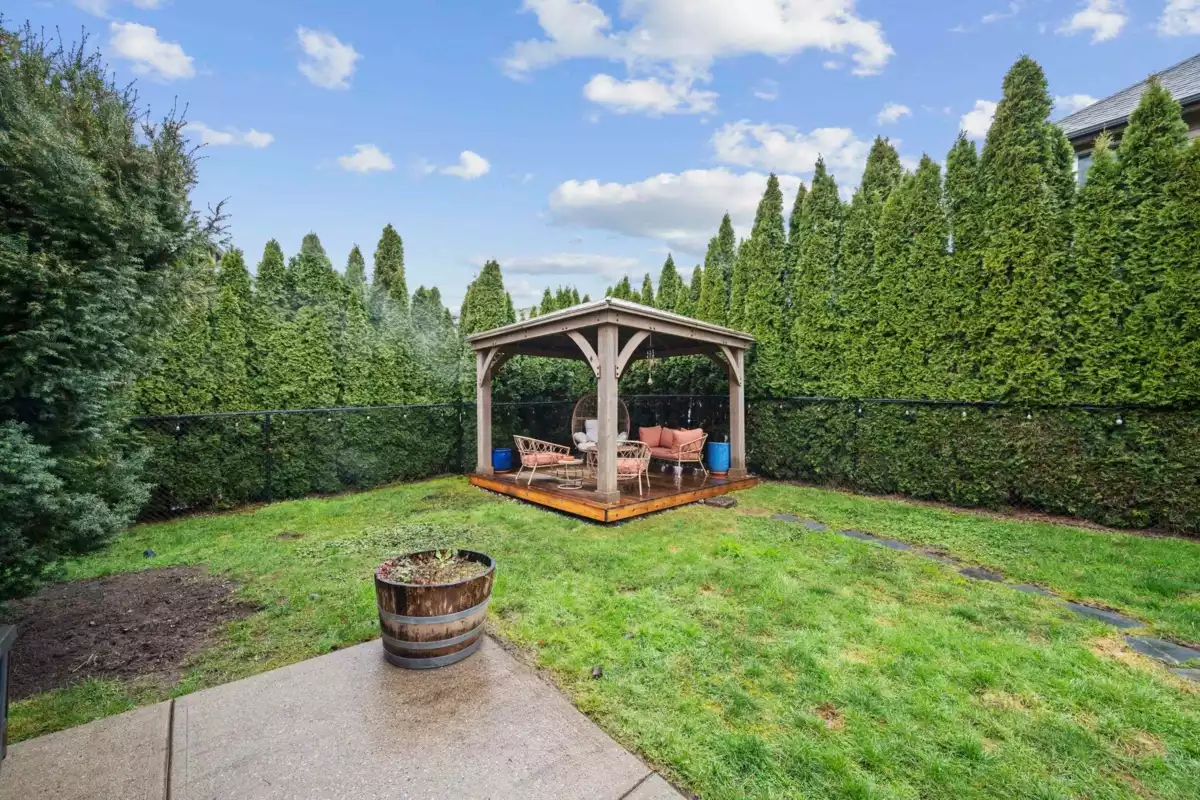 Hot Tub / Spa Photo of 13851 232 Street, Maple Ridge, BC