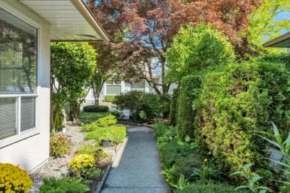 25 10038 150 Street, Surrey, BC, Surrey — Townhouse for sale