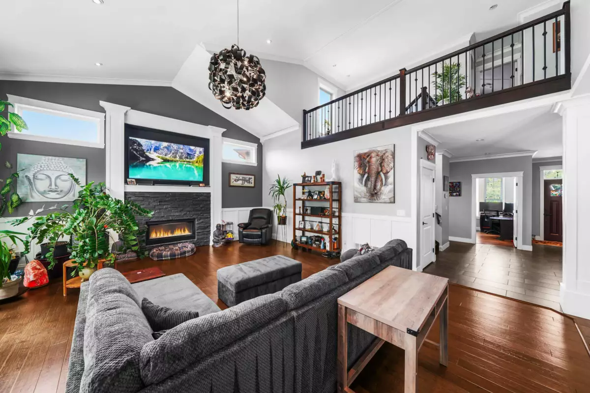 Living Room Photo of 7761 Deerfield Street, Mission, BC