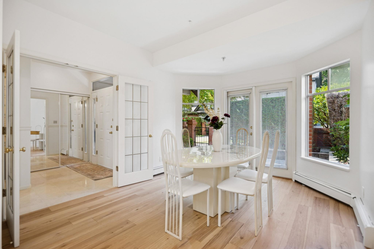 Breakfast Nook Photo of 43 5880 Hampton Place, Vancouver, BC