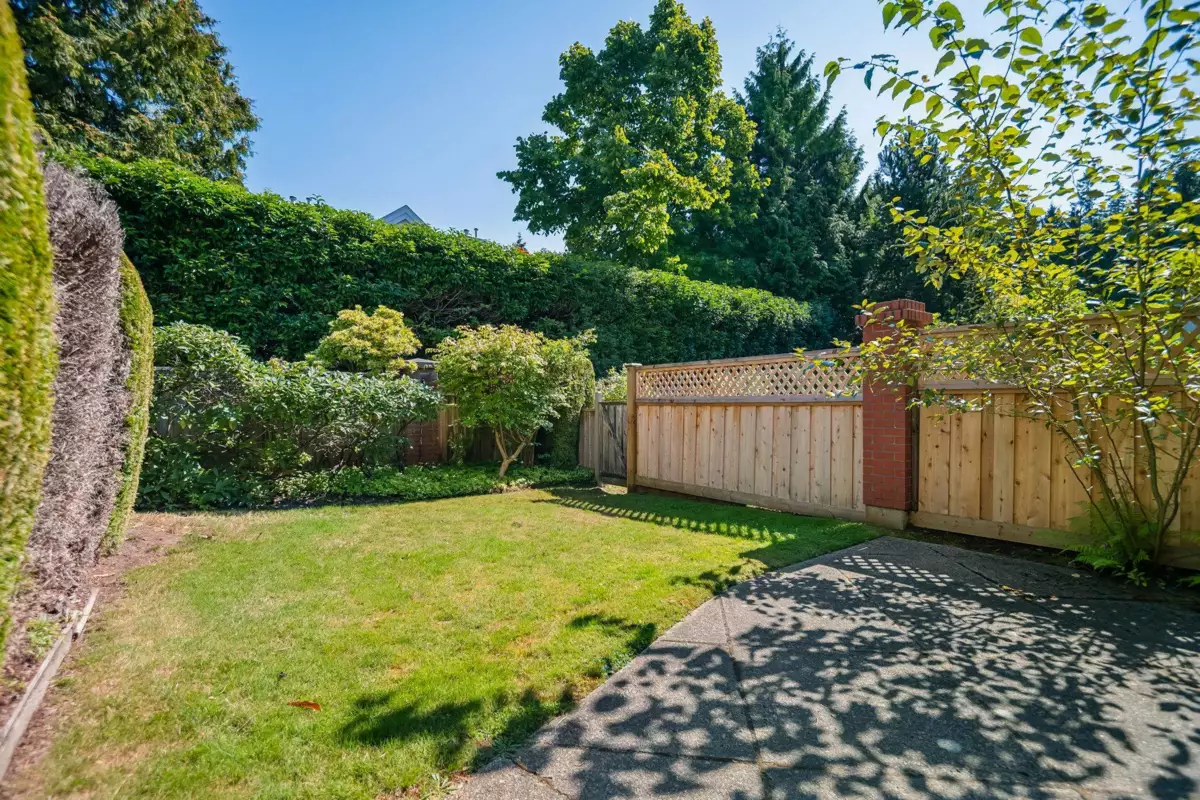 Fitness Center Photo Near 43 5880 Hampton Place, Vancouver, BC