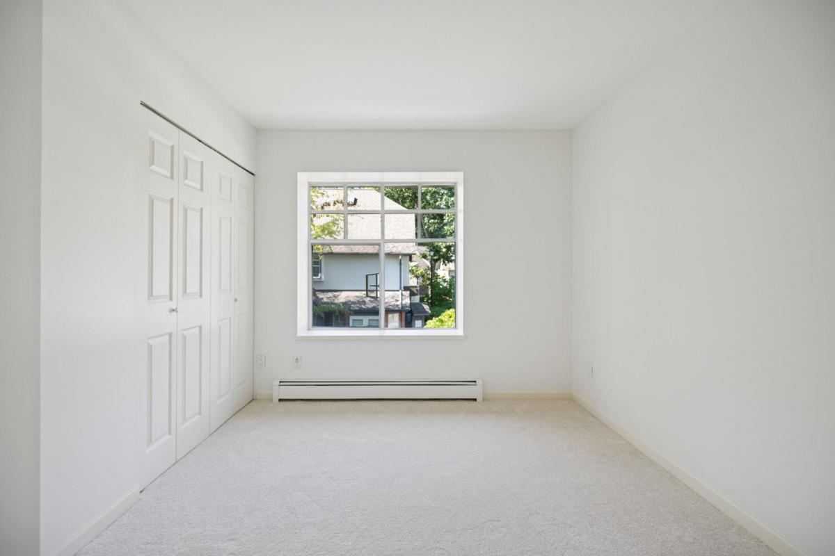 Front Yard Photo of 43 5880 Hampton Place, Vancouver, BC