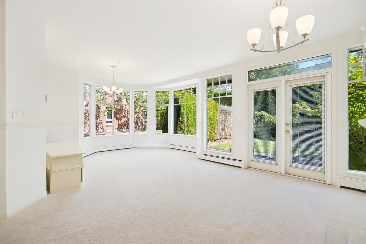 Mudroom Photo of 43 5880 Hampton Place, Vancouver, BC