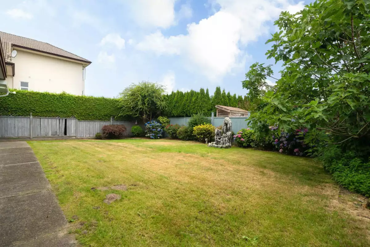 Hot Tub / Spa Photo of 3111 Westminster Highway, Richmond, BC