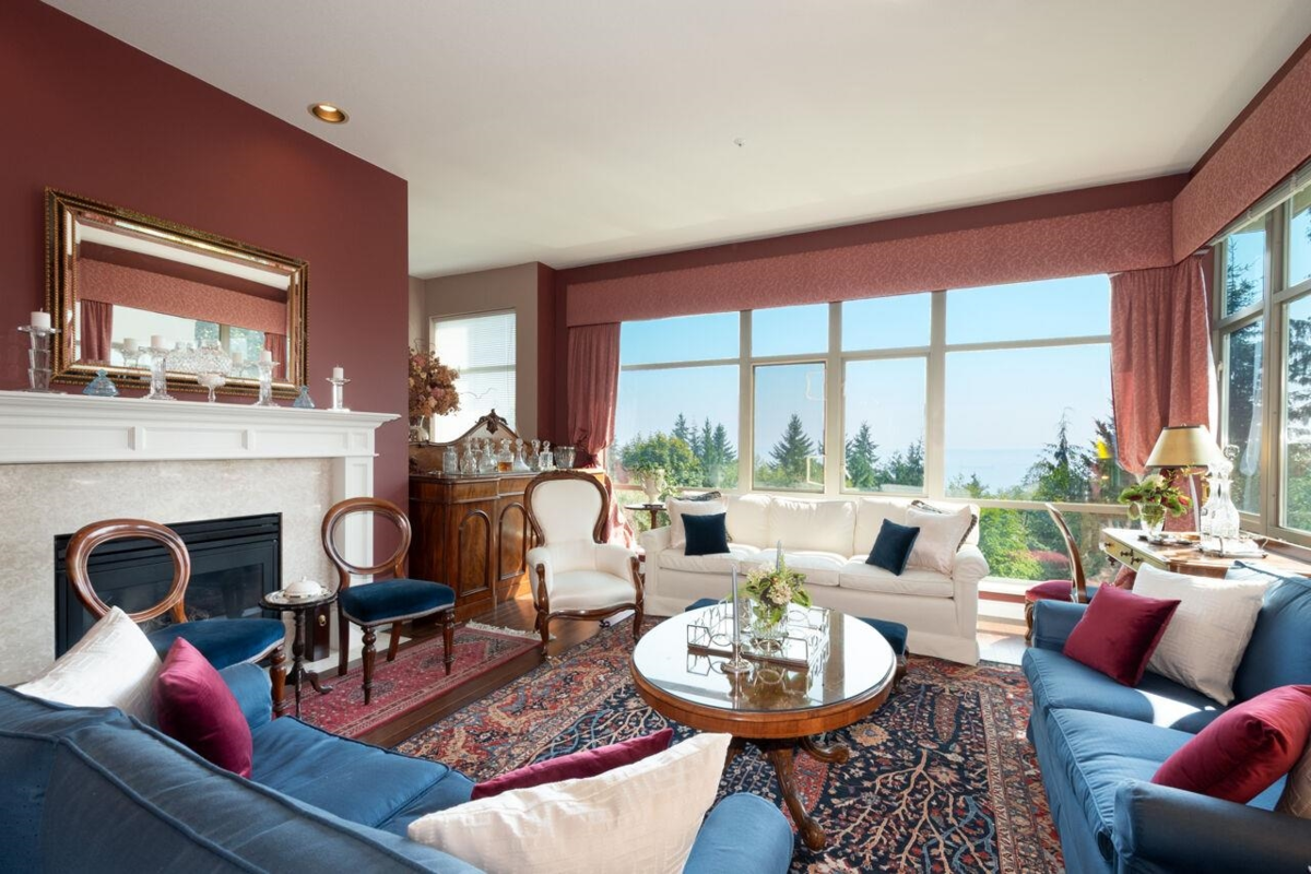 Family Room Photo of 3178 Deer Ridge Drive, West Vancouver, BC