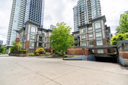 205 10455 University Drive, Surrey, BC, Surrey — Apartment/Condo for sale