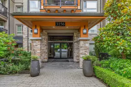 305 3156 Dayanee Springs Boulevard, Coquitlam, BC, Coquitlam — Apartment/Condo for sale