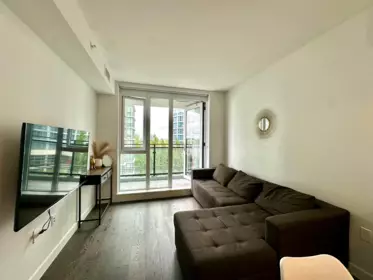 812 3200 Corvette Way, Richmond, BC, Richmond — Apartment/Condo for sale