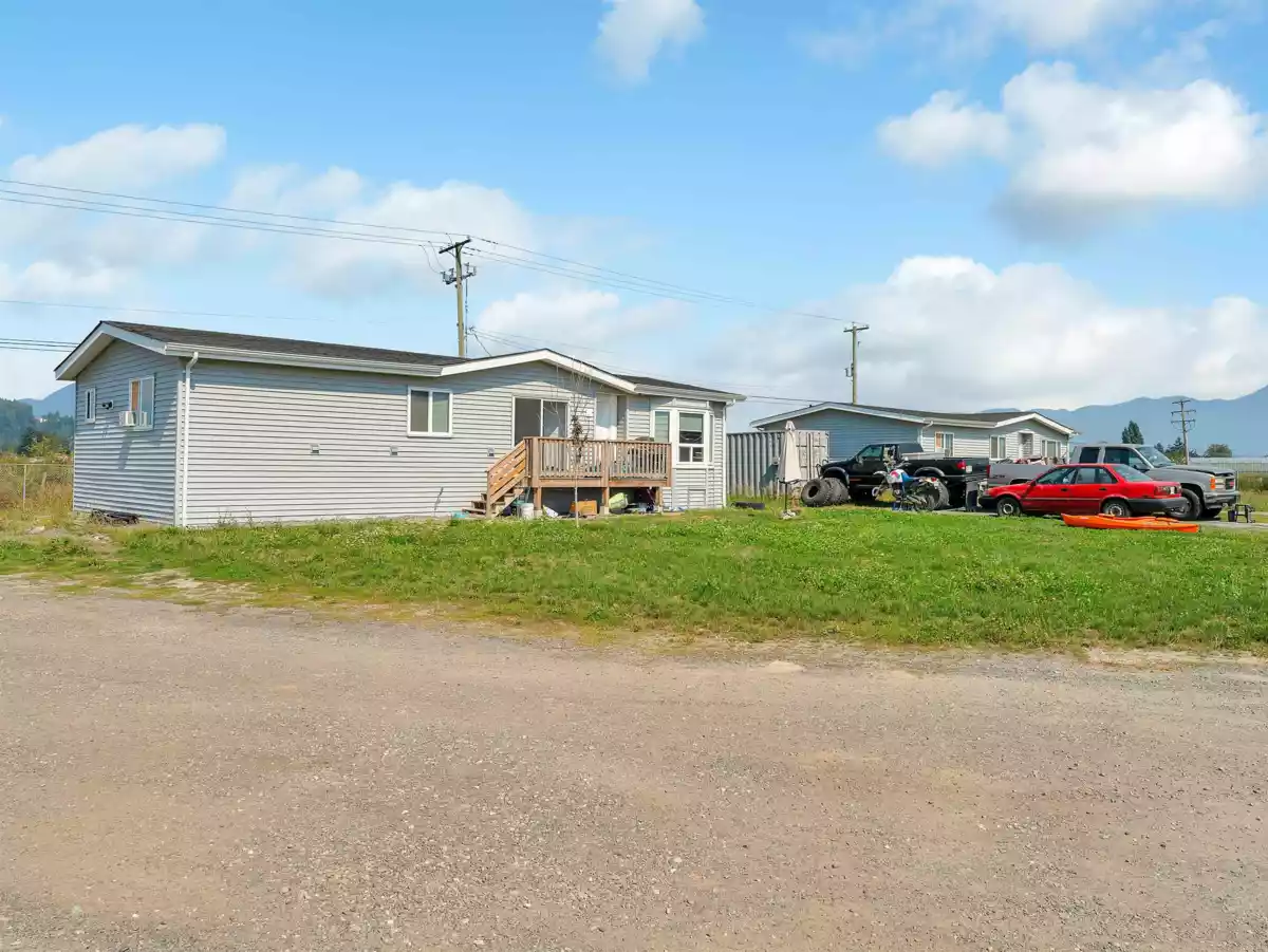 Family Room Photo of 46950 Chilliwack Central Road, Chilliwack, BC