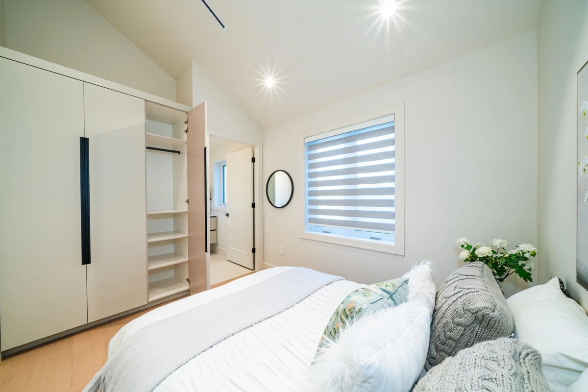 Powder Room Photo of 3849 W 26th Avenue, Vancouver, BC