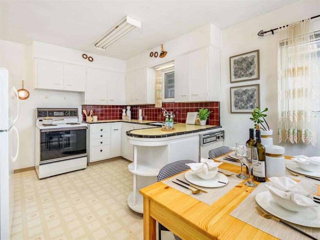 Pantry Photo of 3687 E 26th Avenue, Vancouver, BC