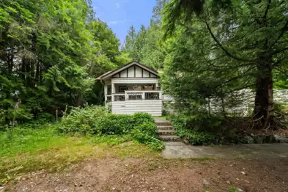 338 E Osborne Road, North Vancouver, BC, North Vancouver — Single Family Residence for sale