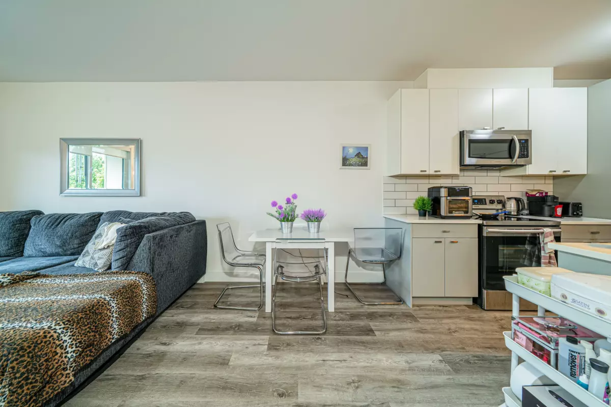 Primary Bedroom Photo of 205 12320 222 Street, Maple Ridge, BC