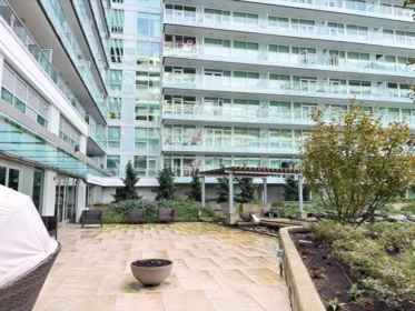 809 6320 No. 3 Road, Richmond, BC