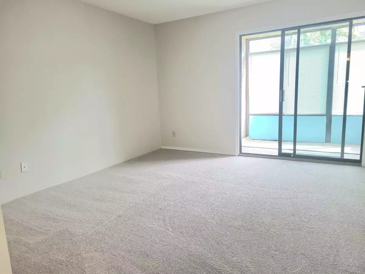 Powder Room Photo of 111 1521 Blackwood Street, White Rock, BC