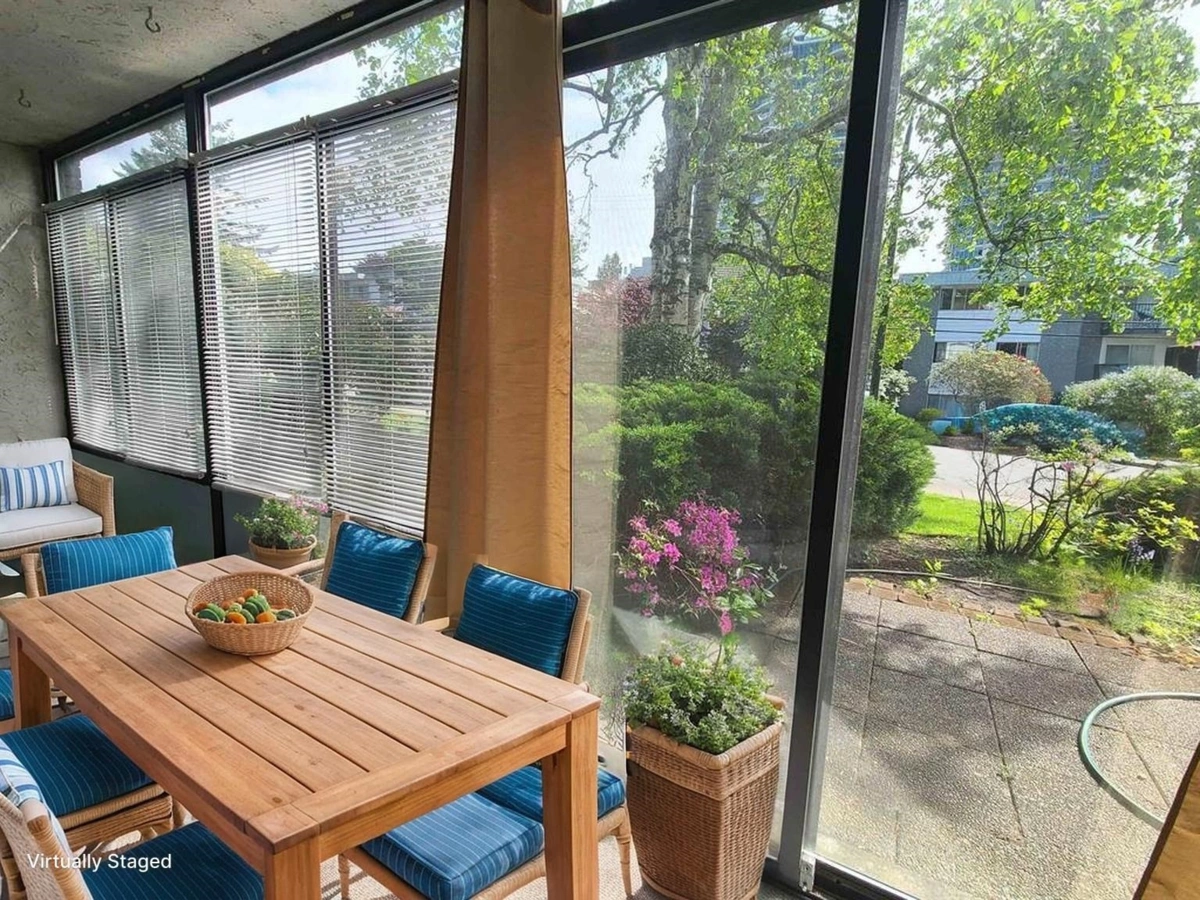 Staircase Photo of 111 1521 Blackwood Street, White Rock, BC