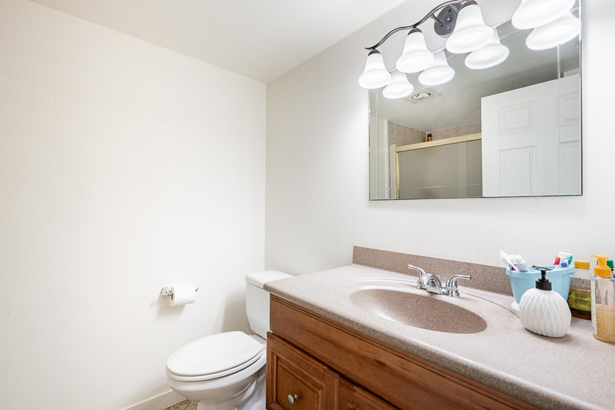 Front Yard Photo of 121 6841 138 Street, Surrey, BC