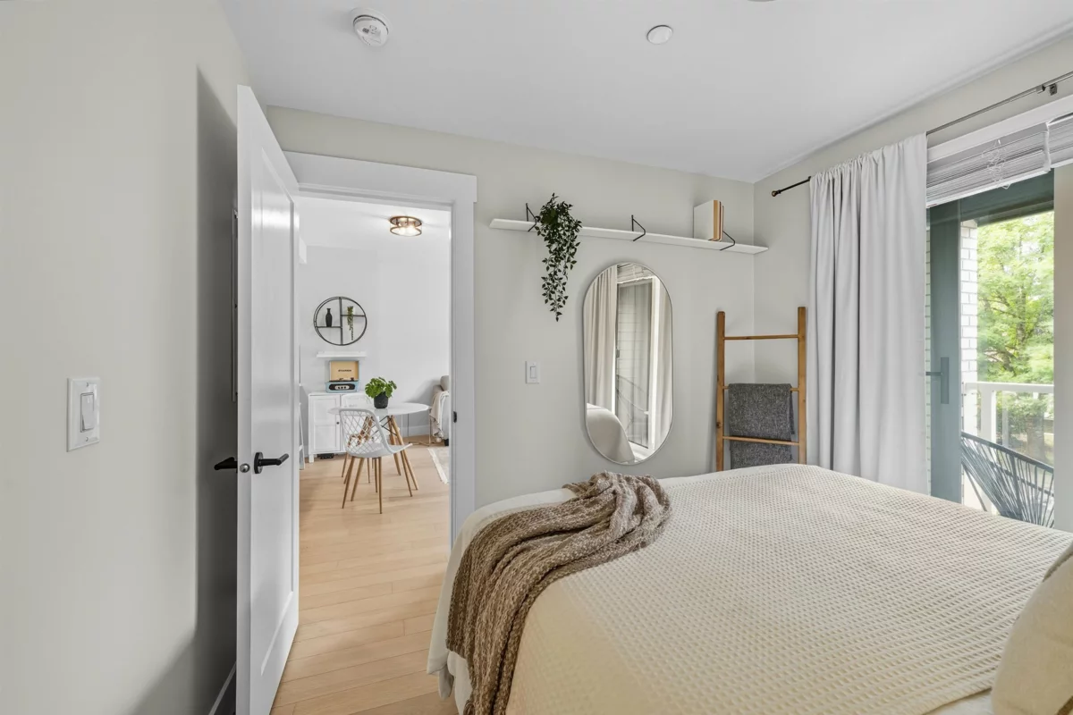 Primary Bathroom Photo of 201 22226 Brown Avenue, Maple Ridge, BC