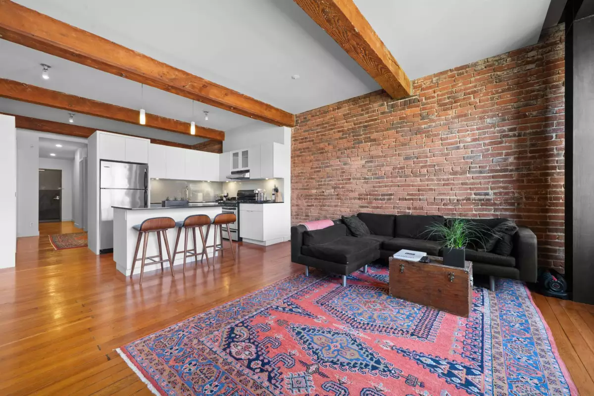 Family Room Photo of 405 310 Water Street, Vancouver, BC