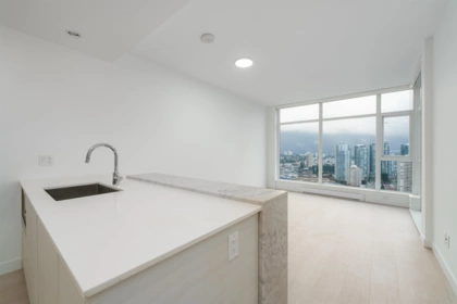 3501 6098 Station Street, Burnaby, BC, Burnaby — Apartment/Condo for sale