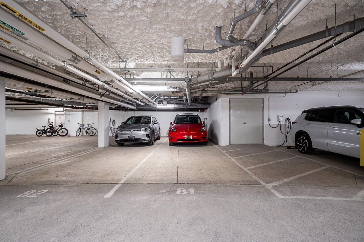 Front Yard Photo of 103 2035 Glenaire Drive, North Vancouver, BC