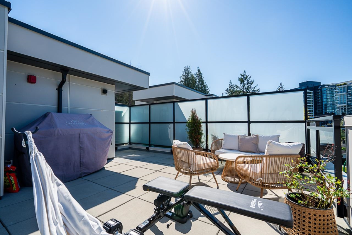 Outdoor Patio Photo of 103 2035 Glenaire Drive, North Vancouver, BC