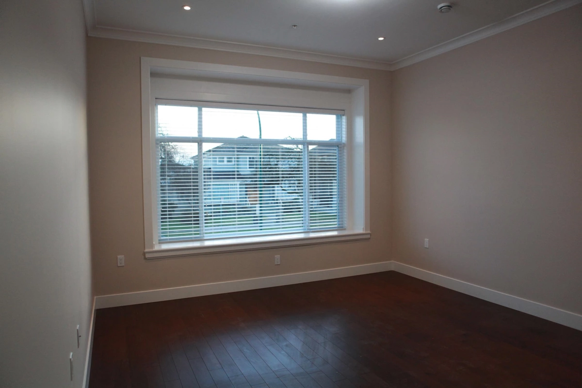 Kitchen Island Photo of 455 W 38th Avenue, Vancouver, BC
